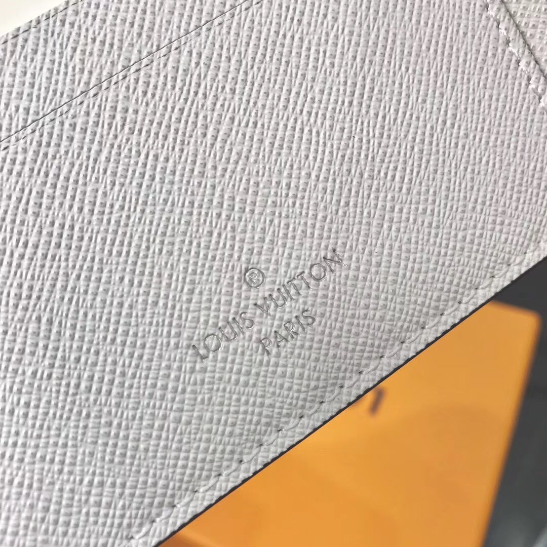 LV MULTIPLE wallet M67819