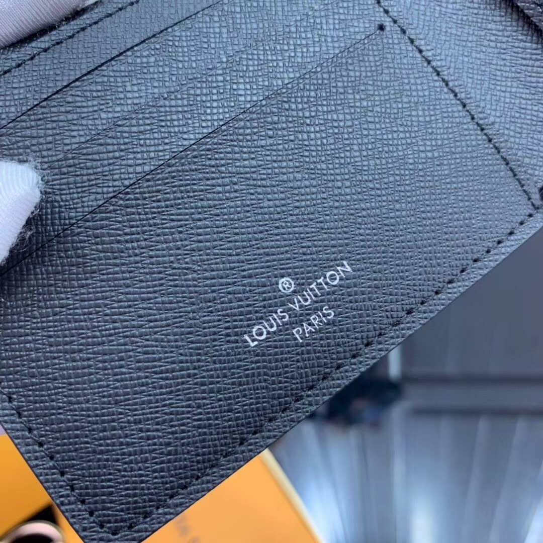 LV MULTIPLE wallet M67819