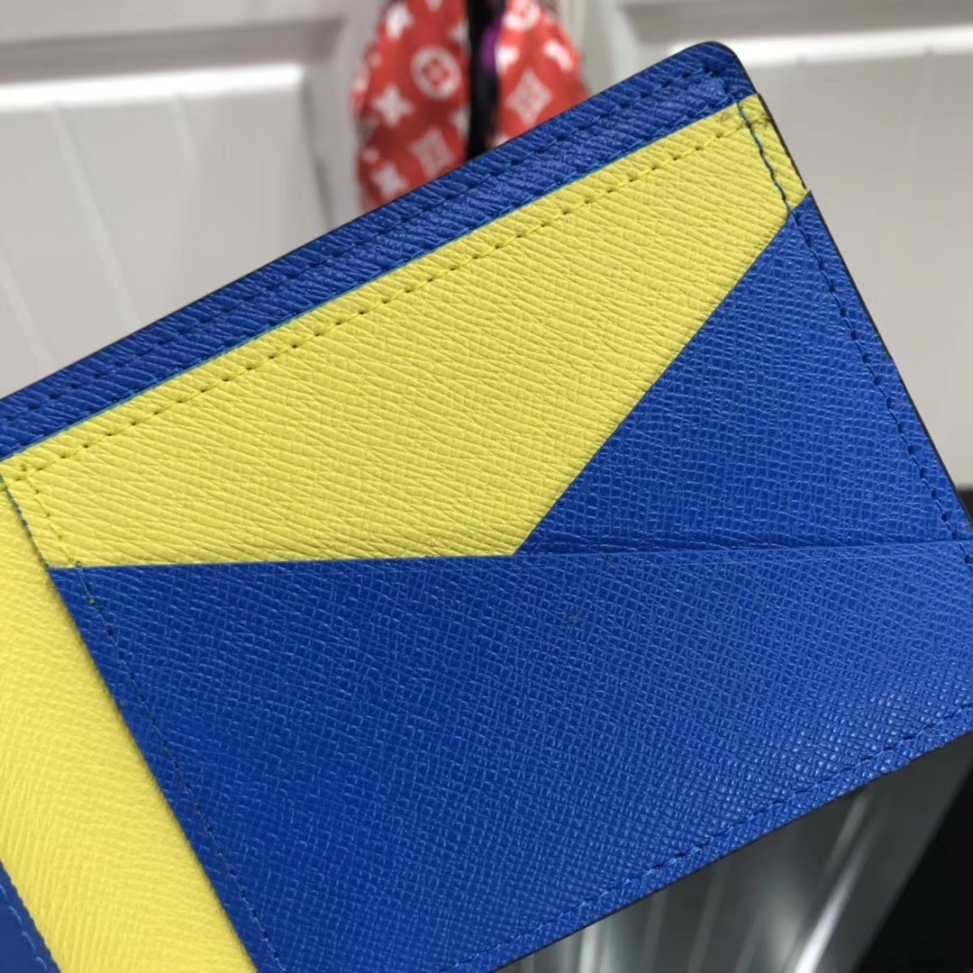 LV MULTIPLE wallet M67896 