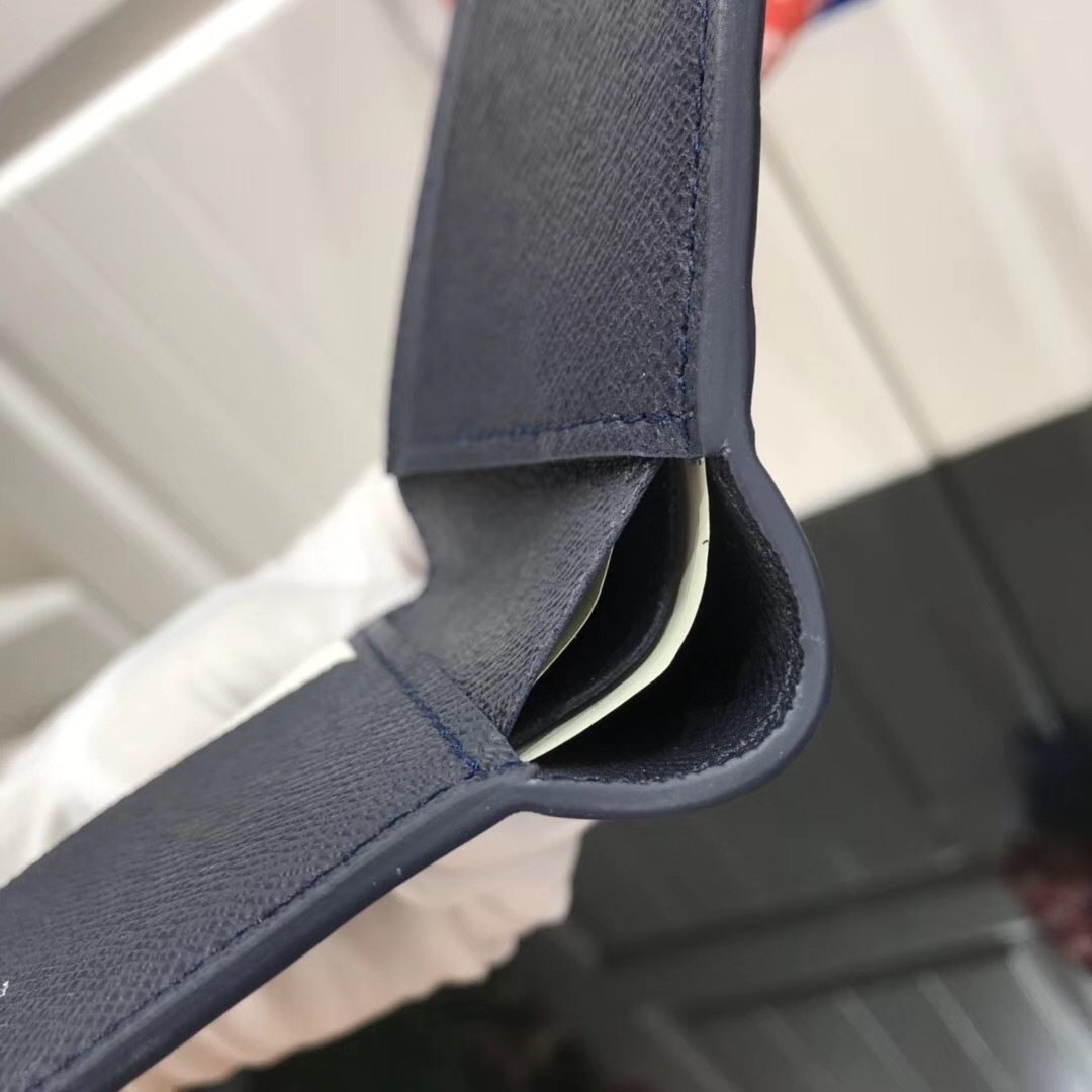 LV MULTIPLE wallet M67907