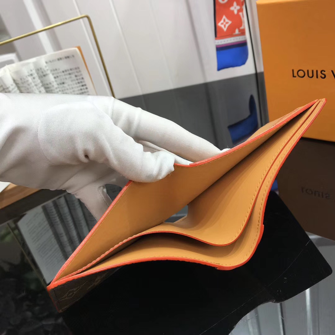 LV MULTIPLE wallet M69024