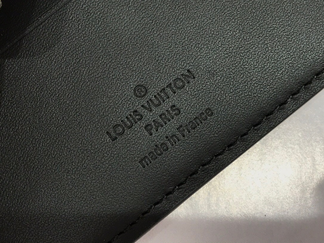 LV MULTIPLE wallet M69037