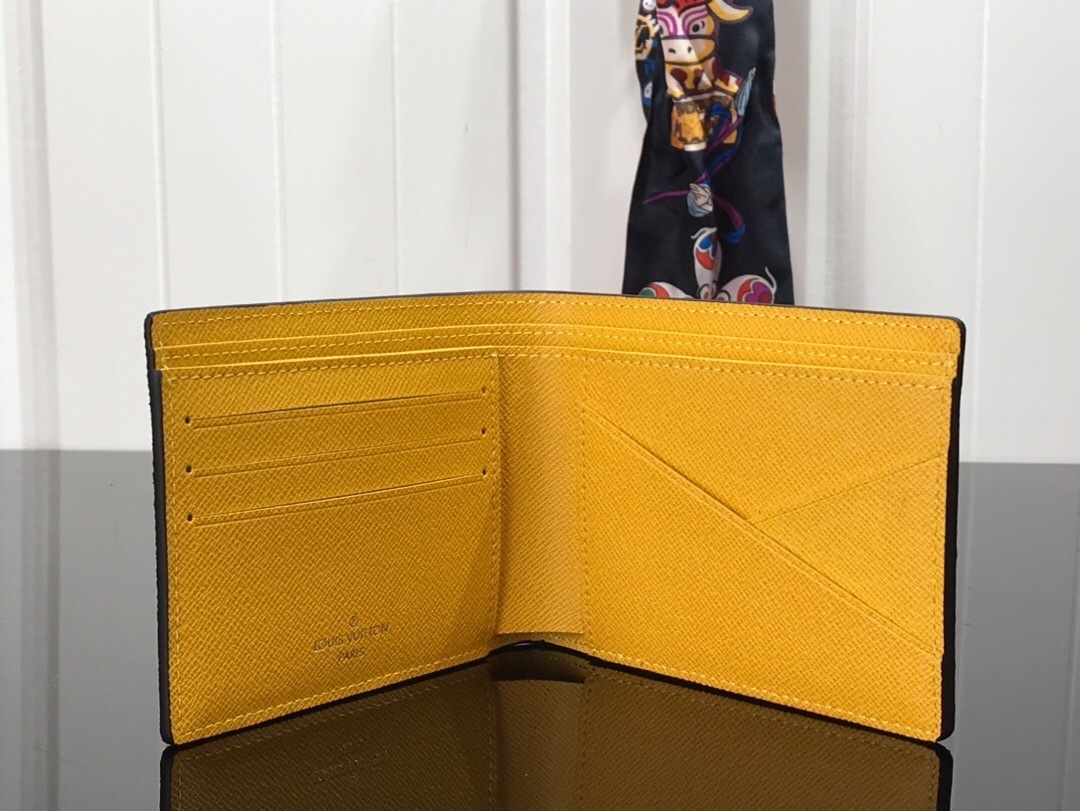 LV MULTIPLE wallet M69253