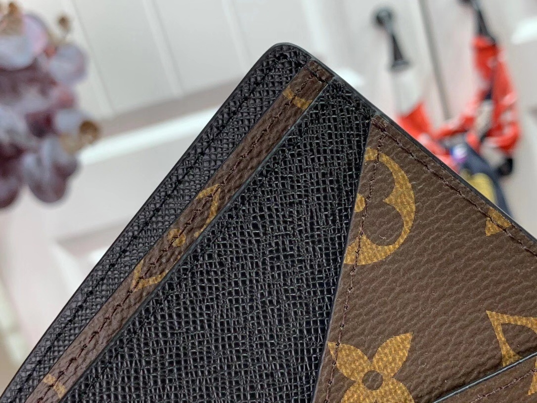 LV MULTIPLE wallet M69408