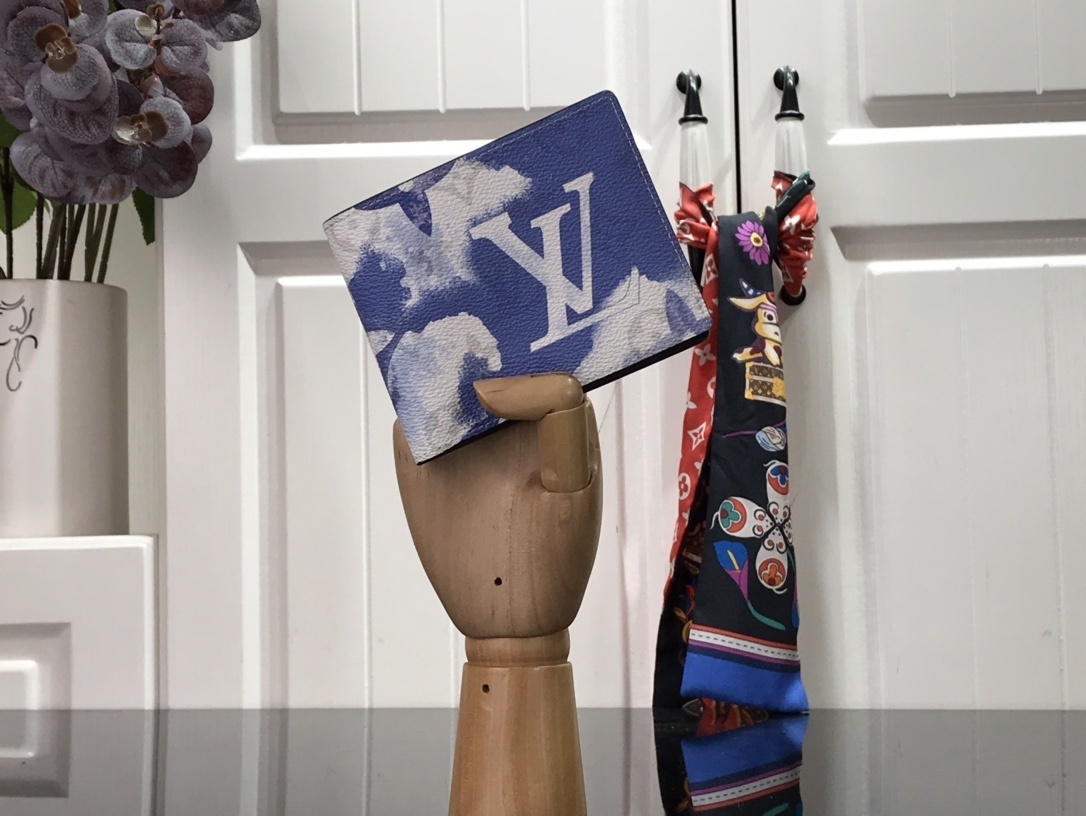 LV MULTIPLE wallet M80458