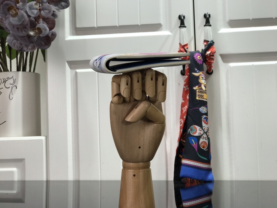 LV MULTIPLE wallet M80458