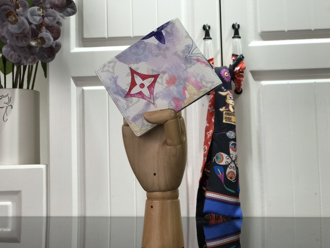 LV MULTIPLE wallet M80458