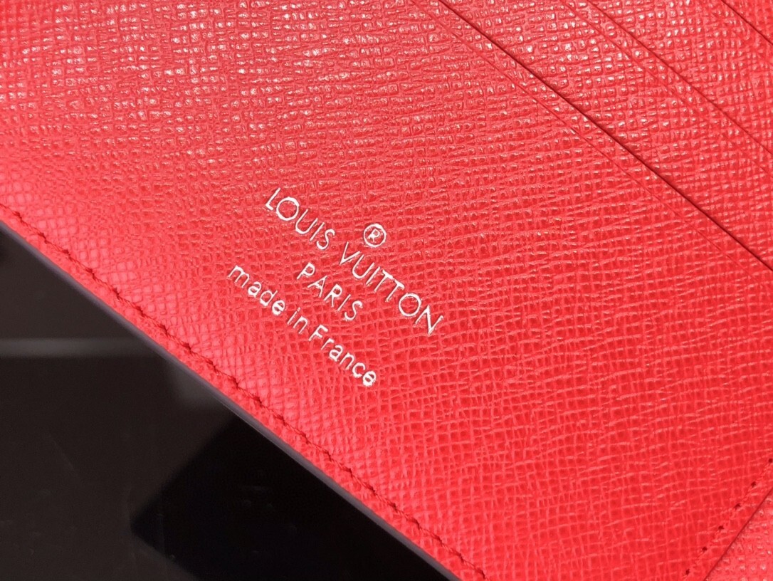 LV MULTIPLE wallet M80930