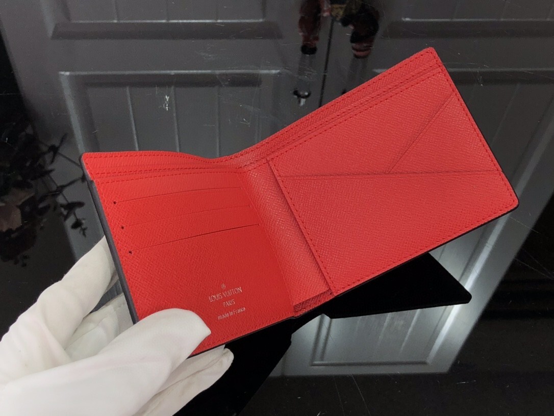 LV MULTIPLE wallet M80930