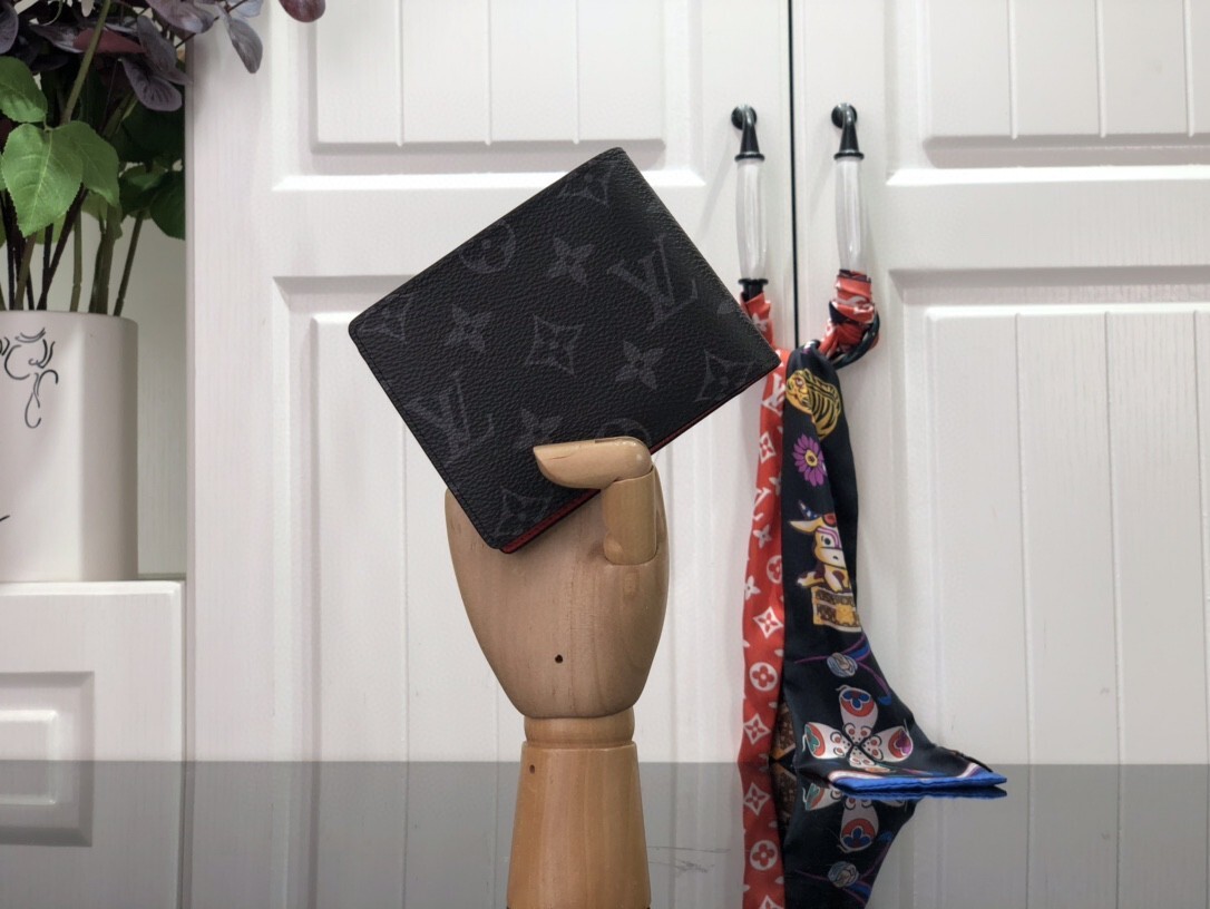 LV MULTIPLE wallet M80930