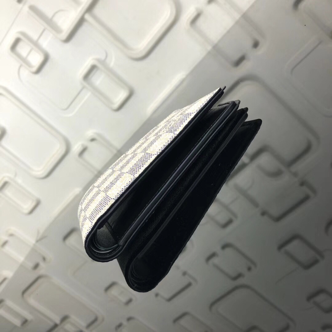 LV multiple wallet N60121