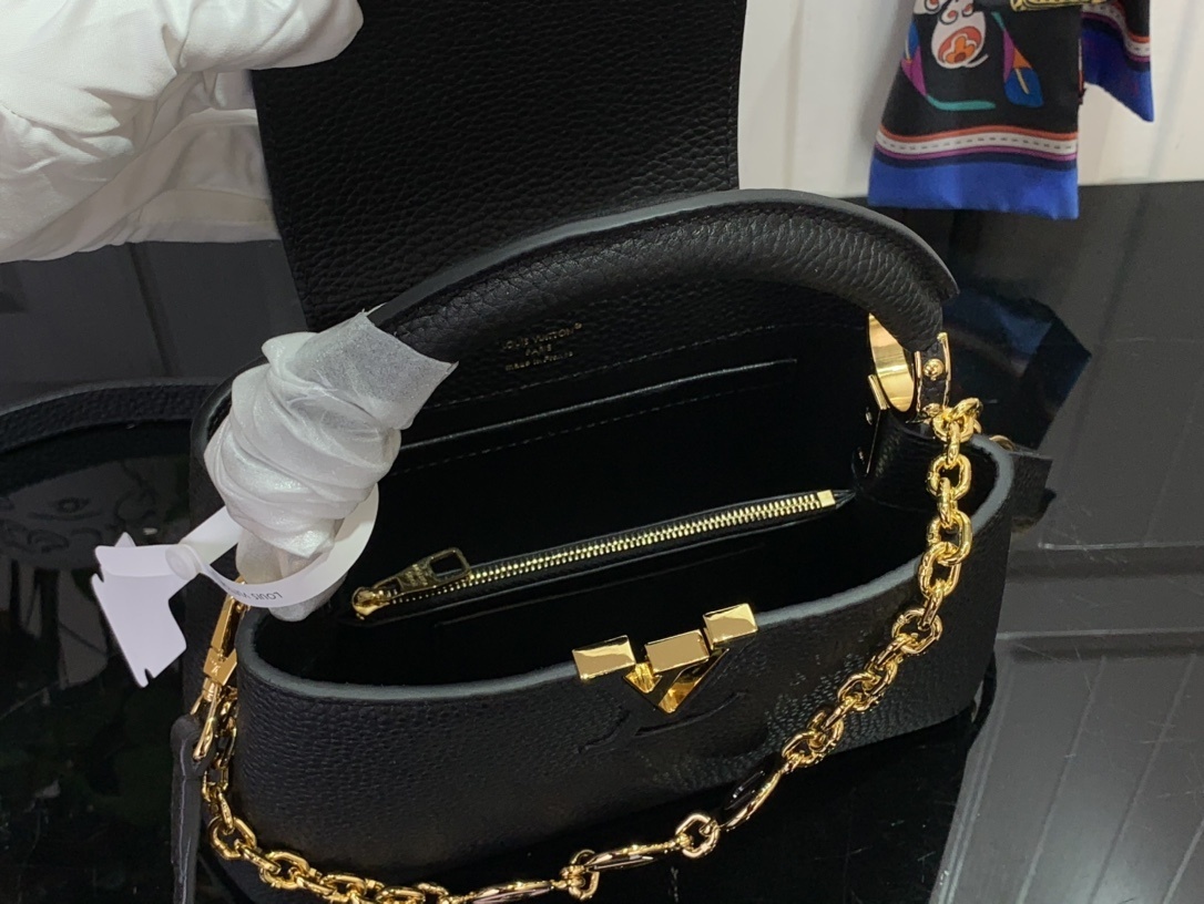 LV MY CAPUCINES K00014