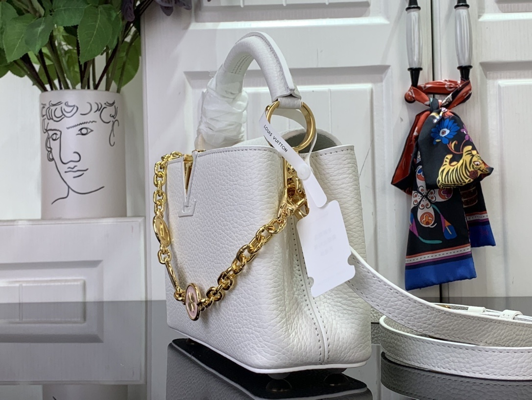 LV MY CAPUCINES K00014