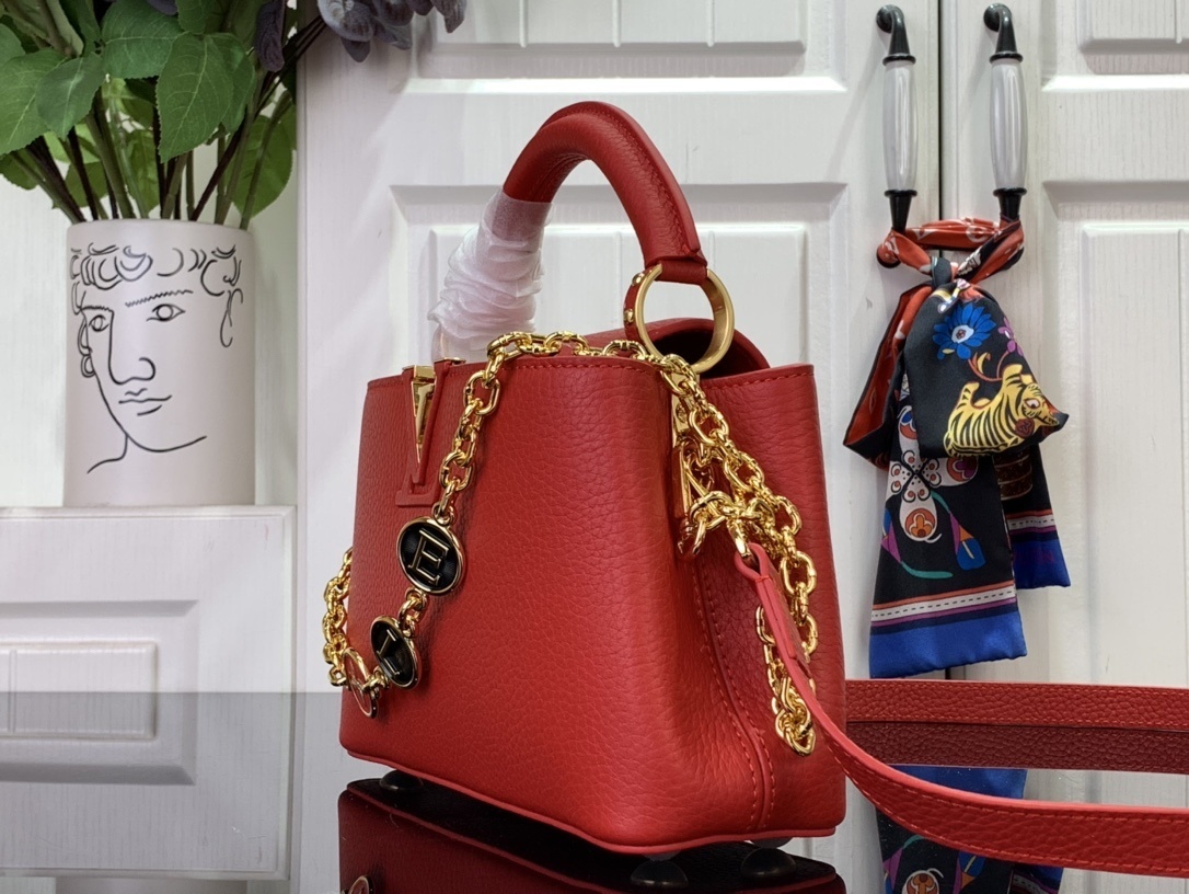 LV MY CAPUCINES K00014