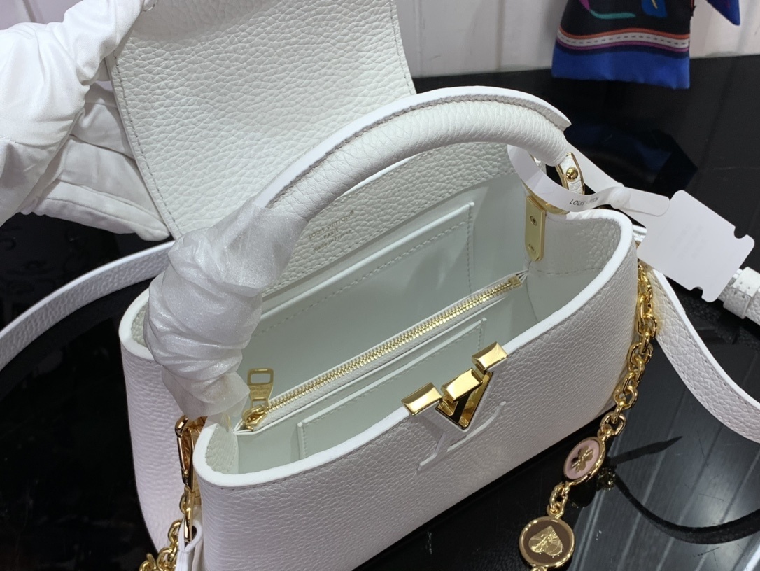 LV MY CAPUCINES K00014