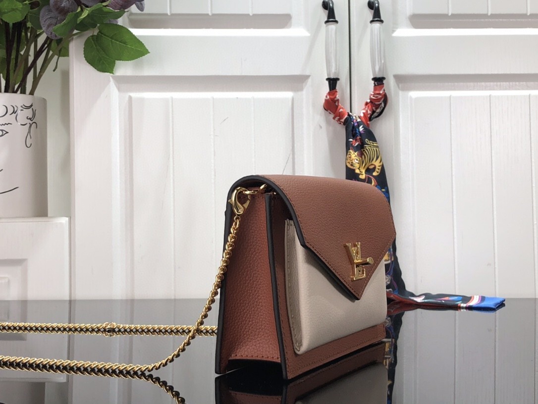 LV MYLOCKME CHAIN POCHETTE M81436