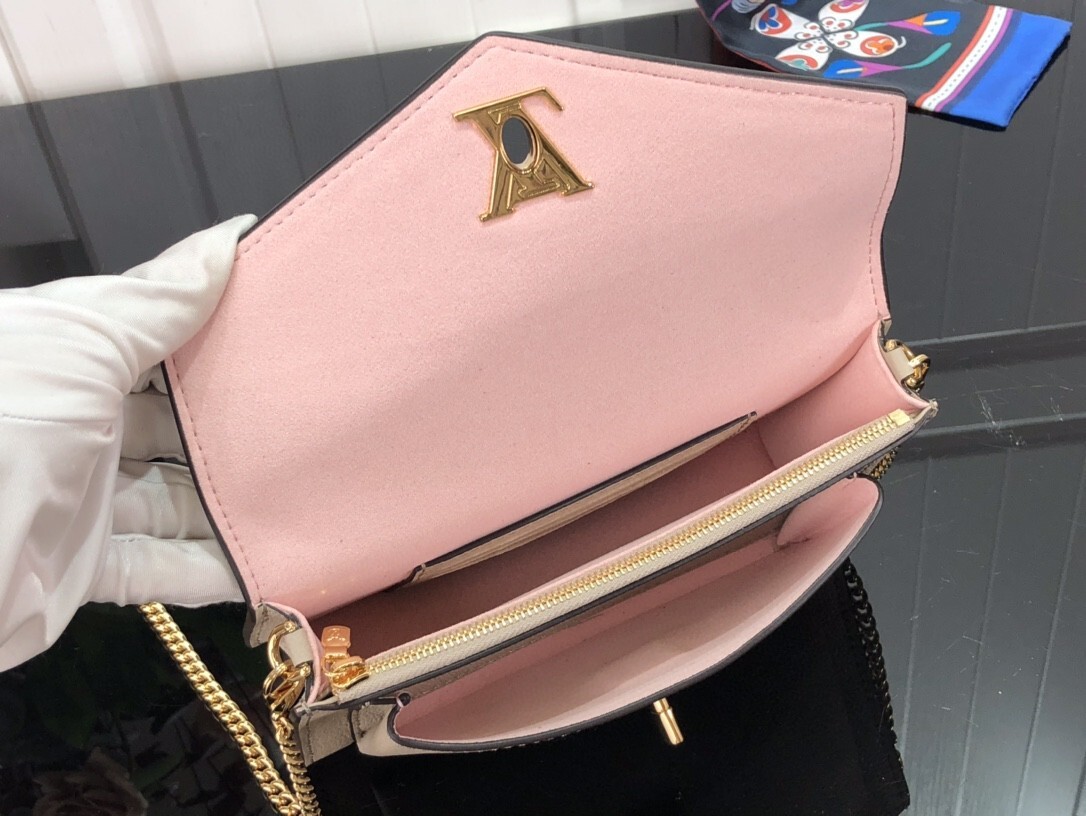 LV MYLOCKME CHAIN POCHETTE M81436