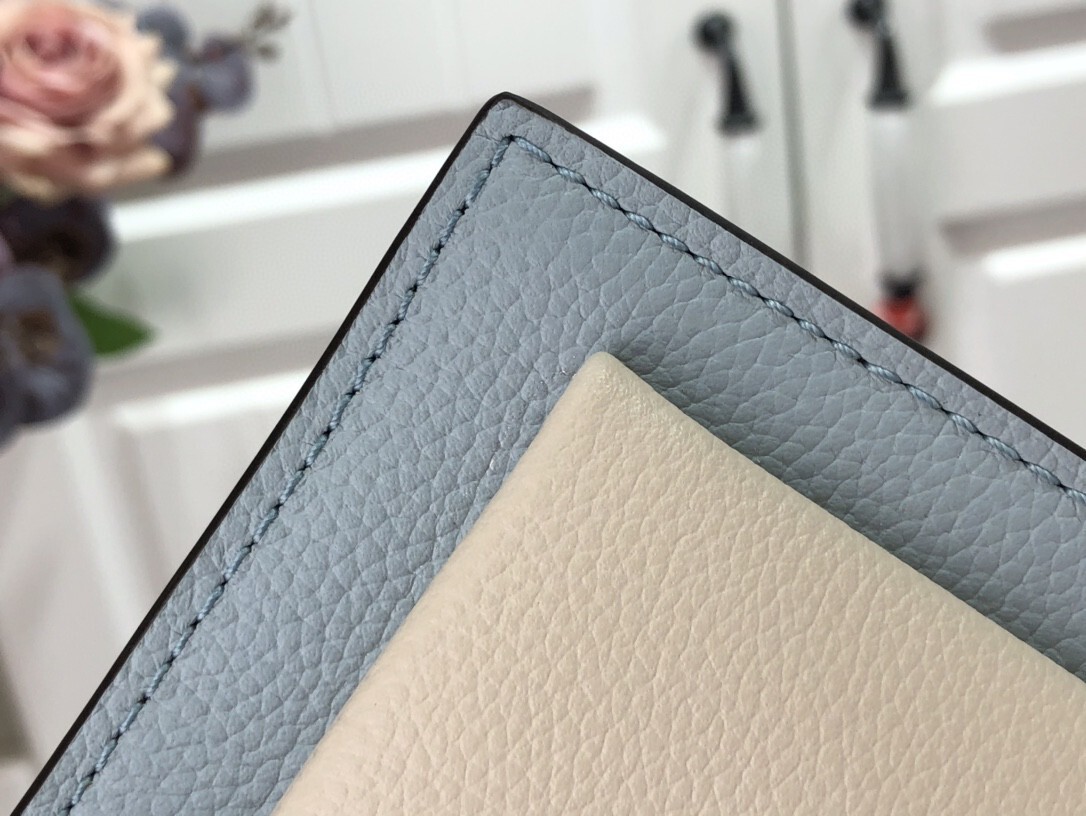 LV MYLOCKME CHAIN POCHETTE M81436