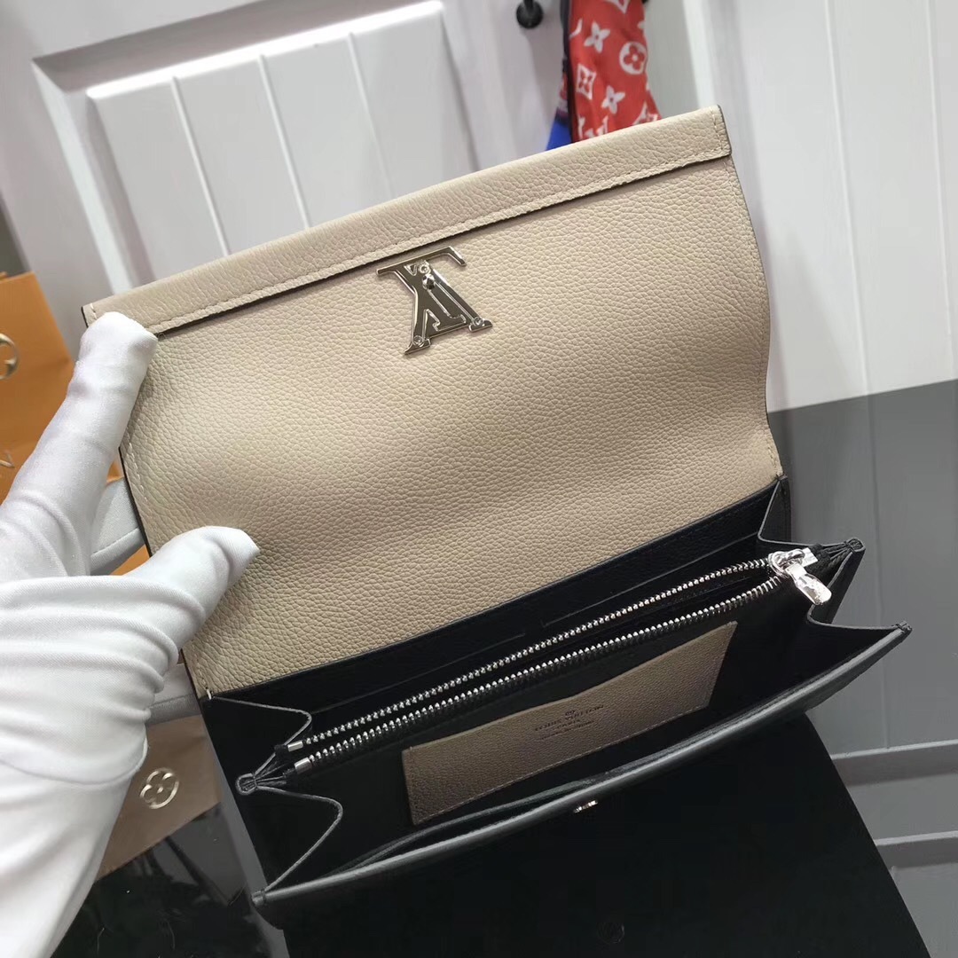 LV MYLOCKME wallet M62328FN