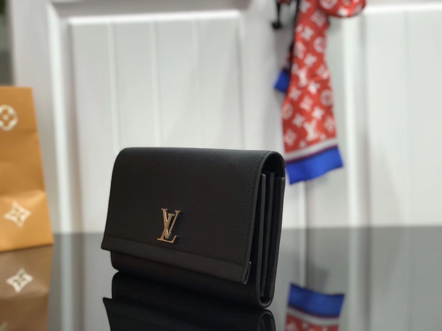 LV MYLOCKME wallet M62328FN