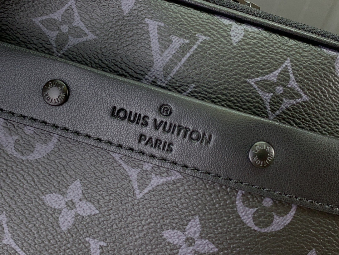 LV NANO ALPHA m30997