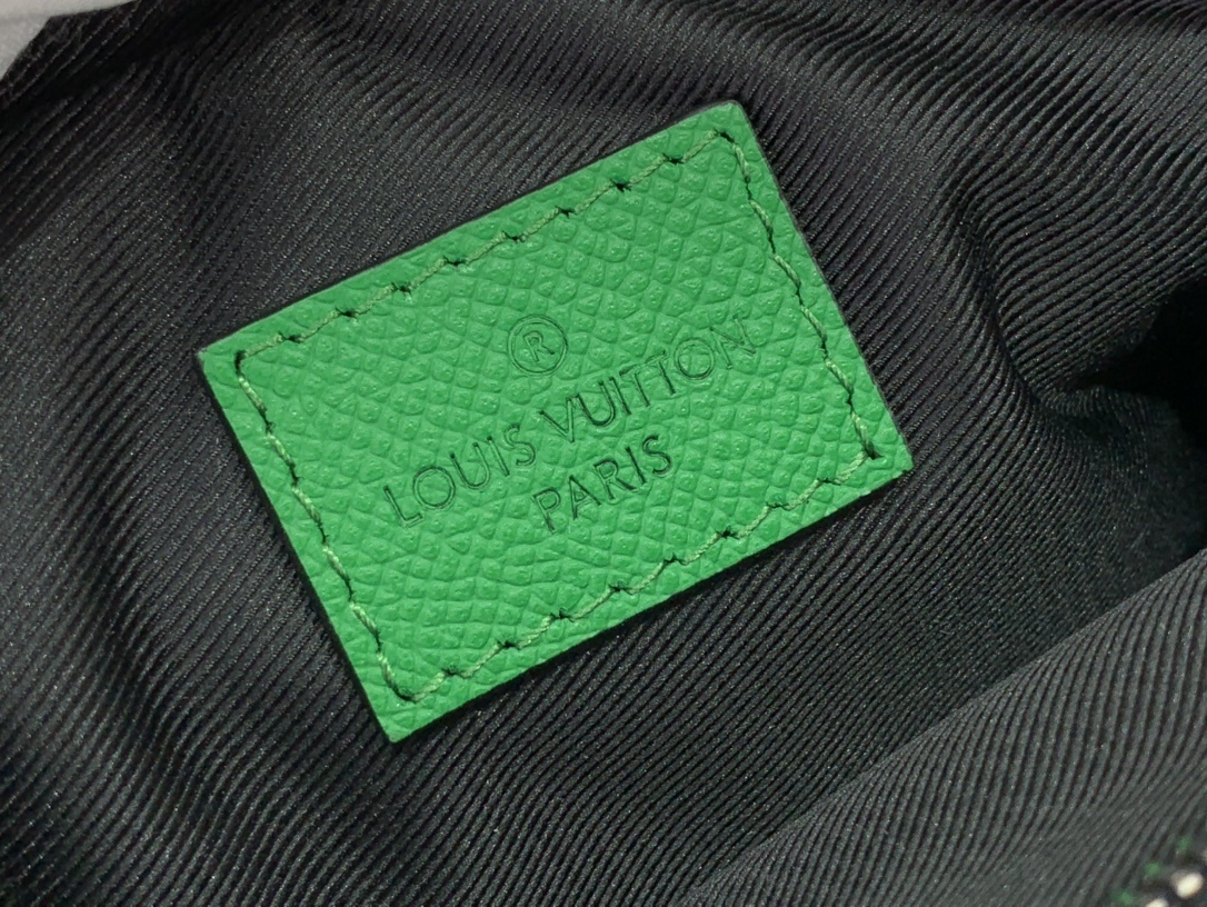 LV NANO ALPHA m30997