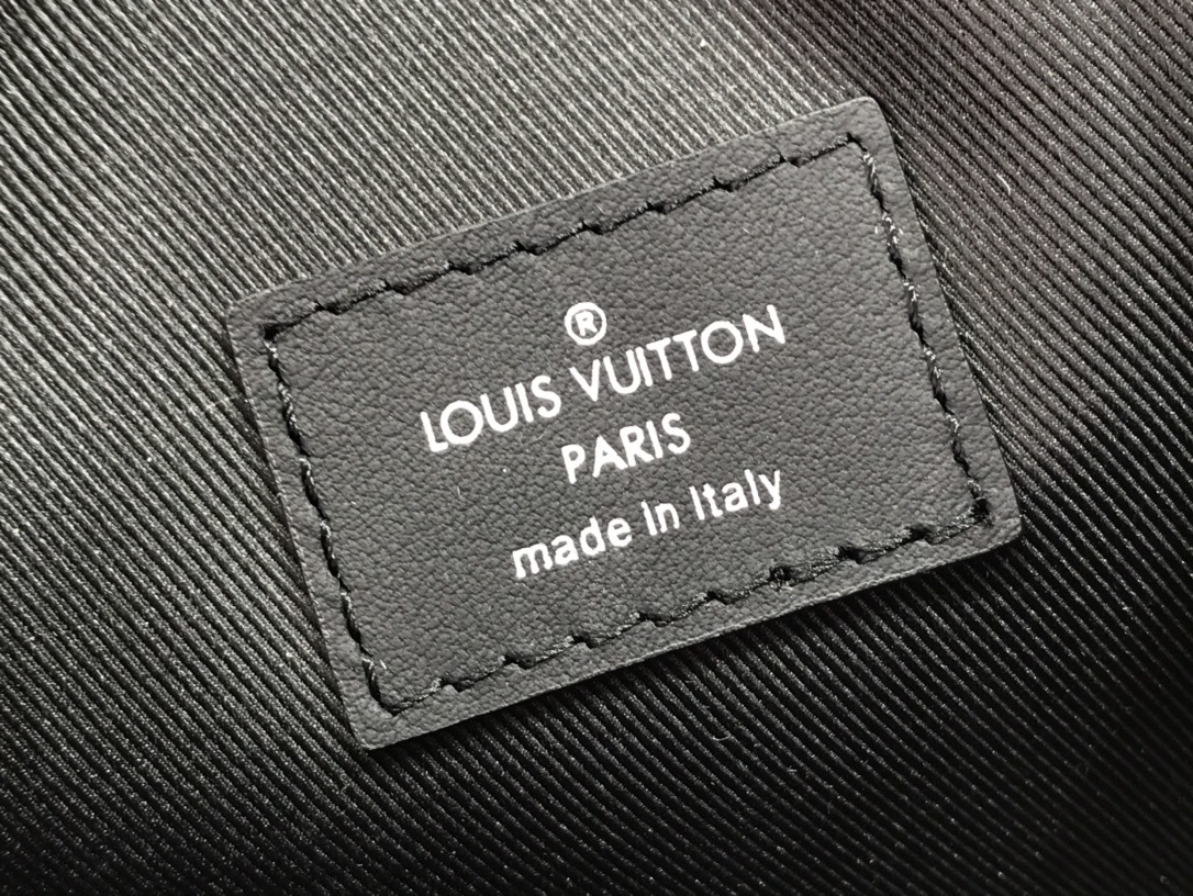 LV NANO AMAZON MESSENGER M45650