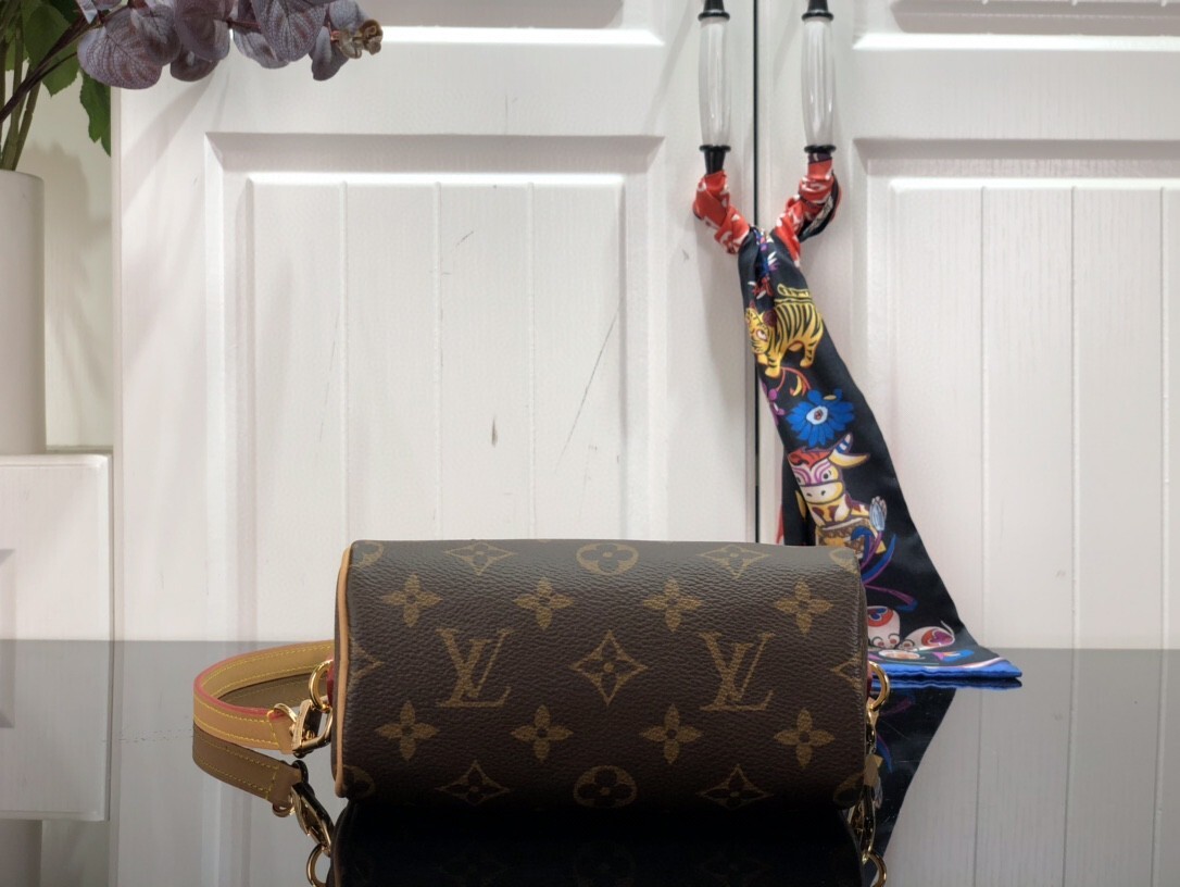 LV NANO SPEEDY M81085 