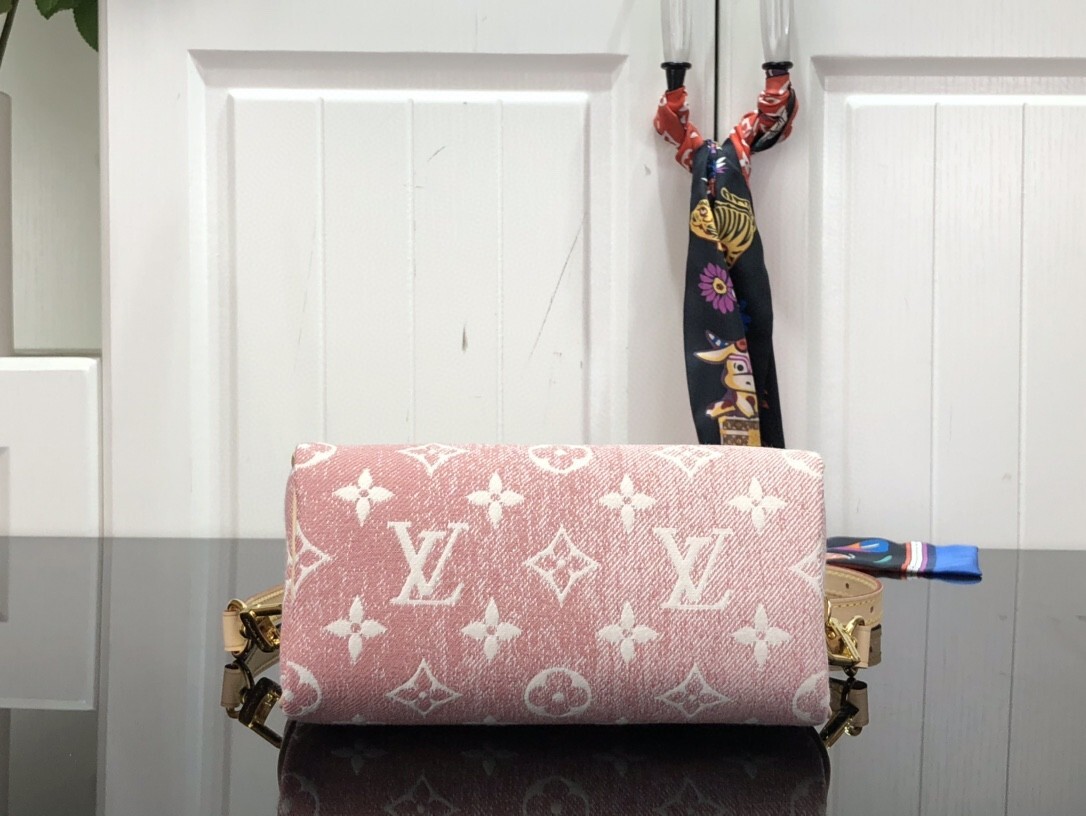 LV NANO SPEEDY M81213