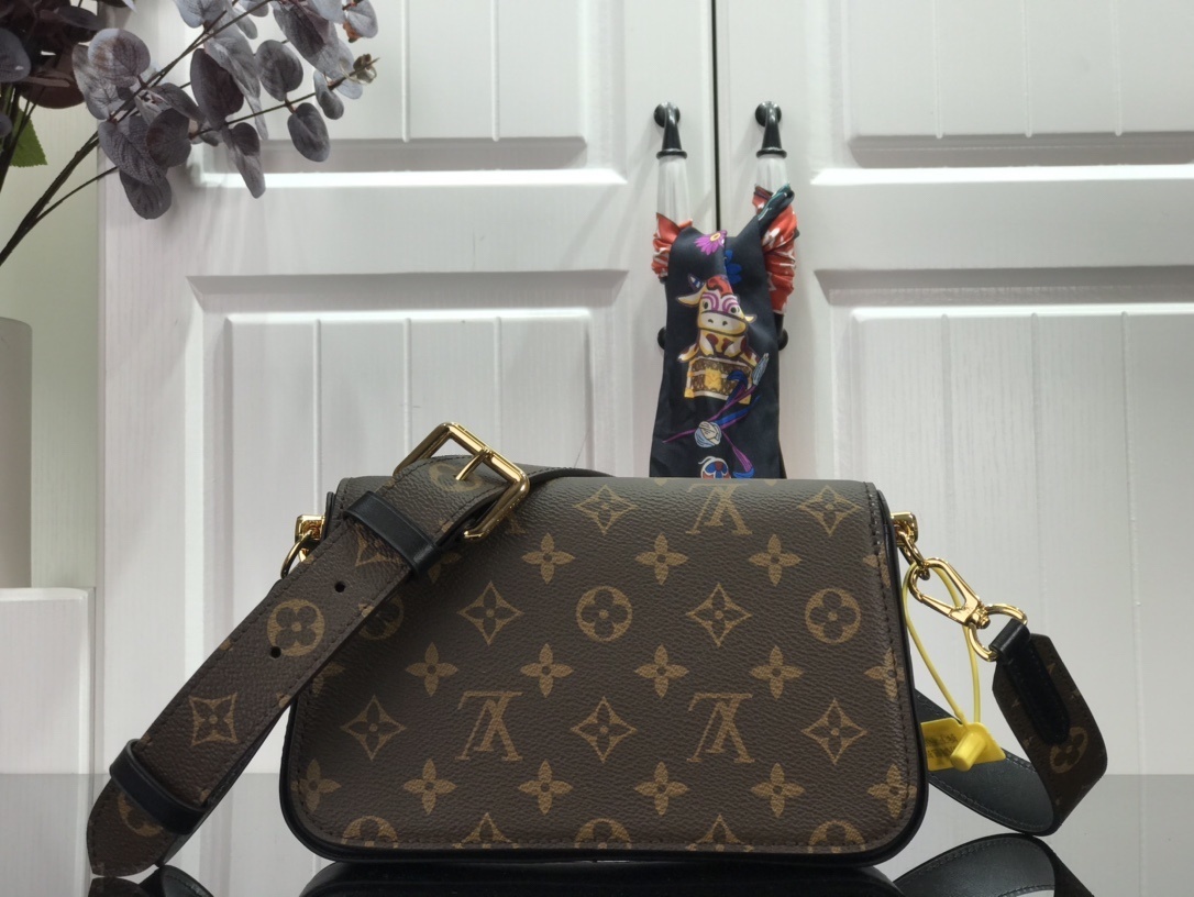 LV NEO SAINT CLOUD M45559