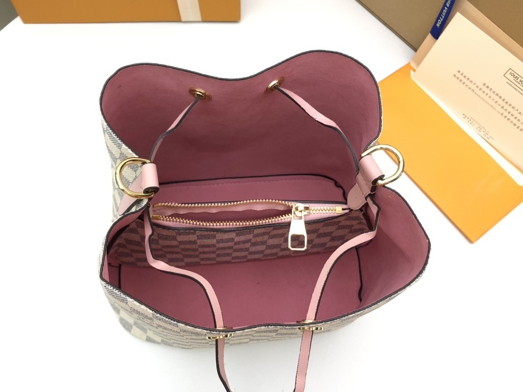 LV NEONOE BAG M44022C