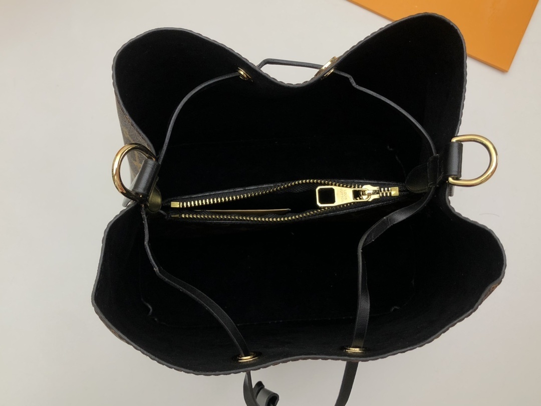 LV NEONOE BAG M44022C