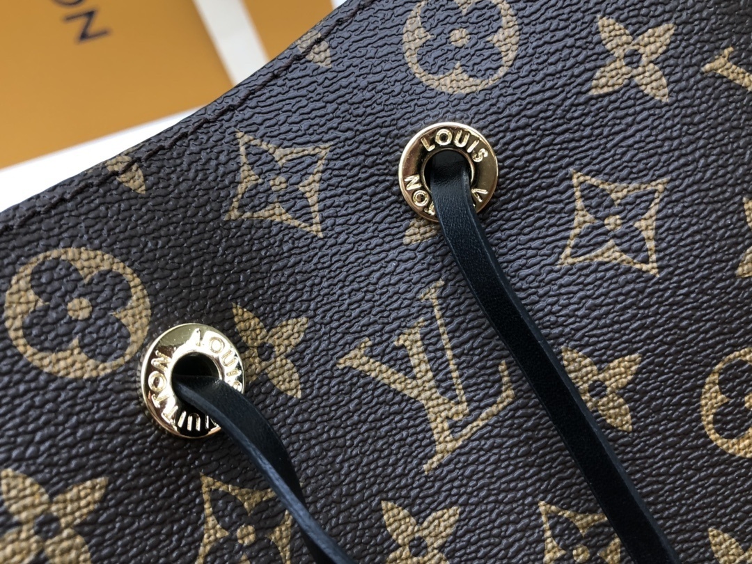 LV NEONOE BAG M44022C