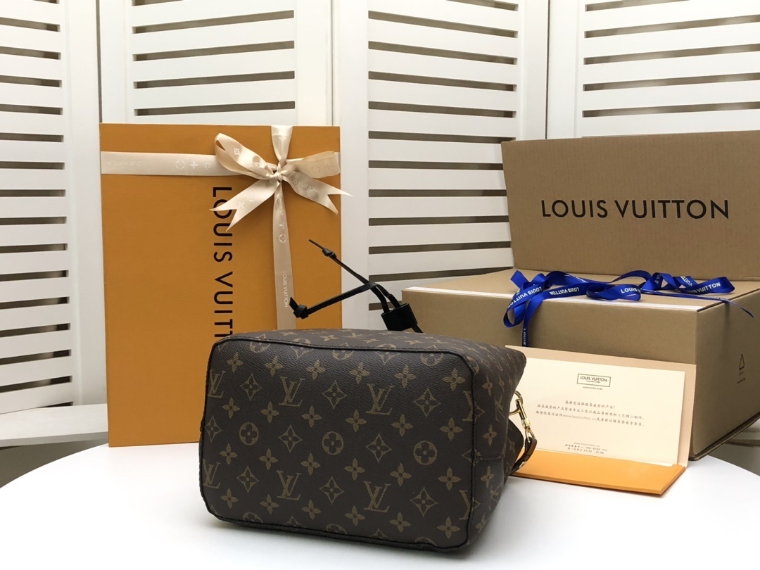 LV NEONOE BAG M44022C