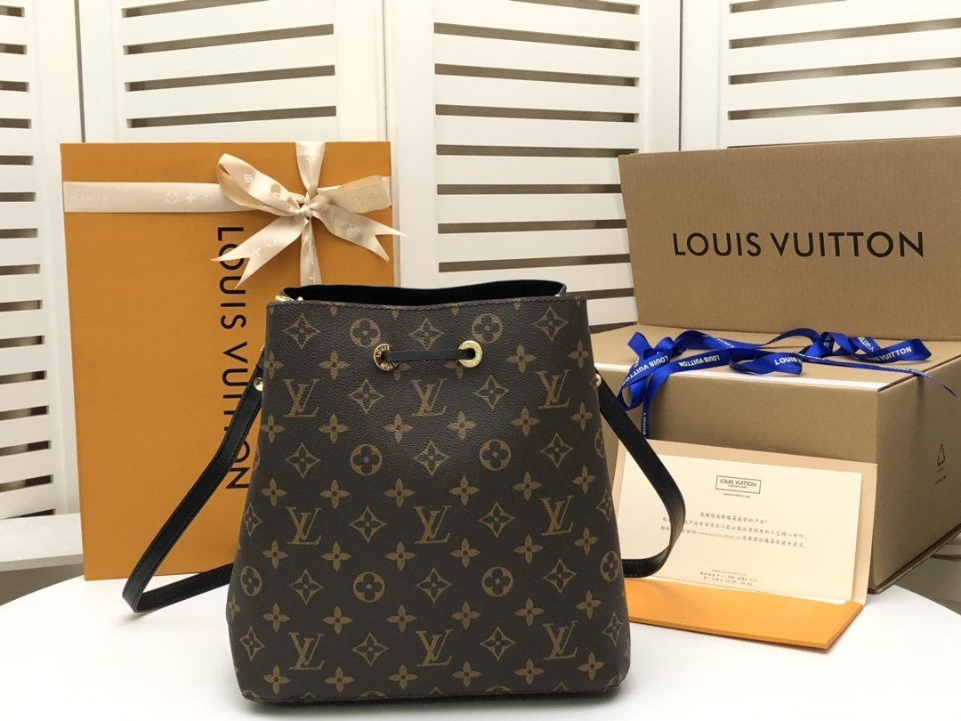 LV NEONOE BAG M44022C
