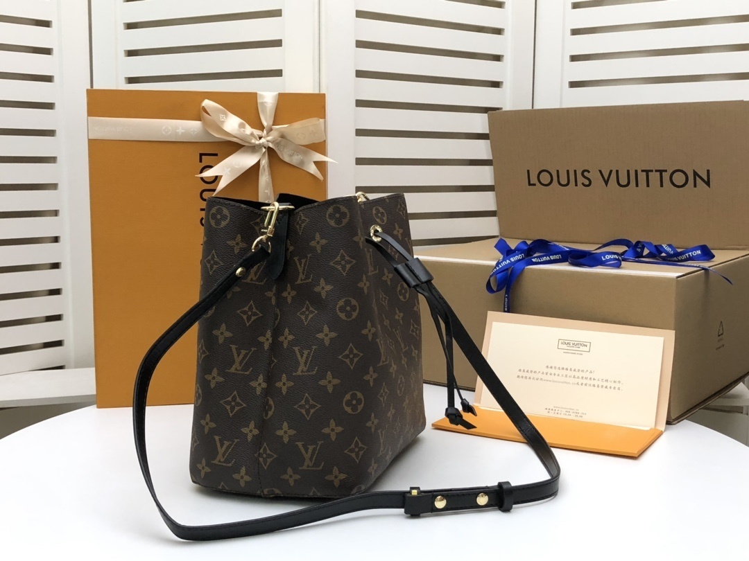LV NEONOE BAG M44022C
