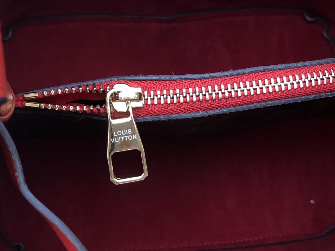 LV NEONOE BAG M44022C