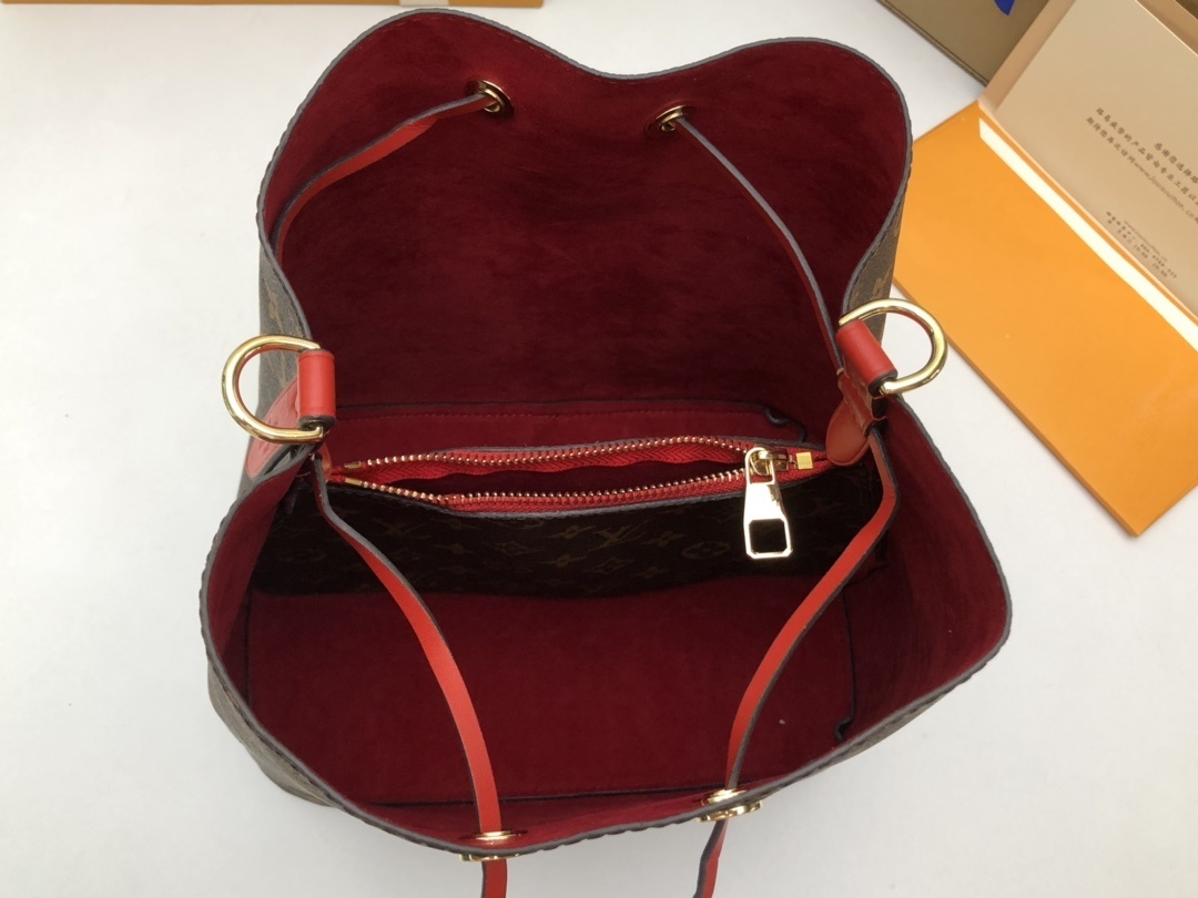 LV NEONOE BAG M44022C
