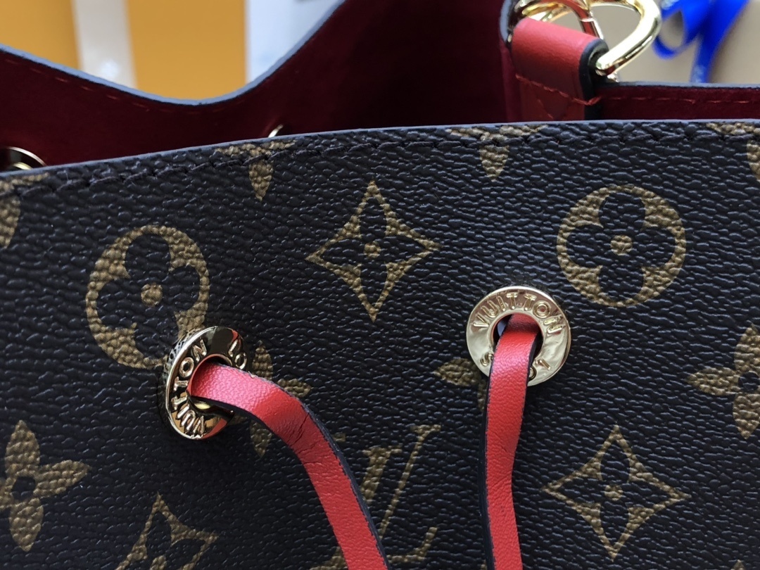 LV NEONOE BAG M44022C