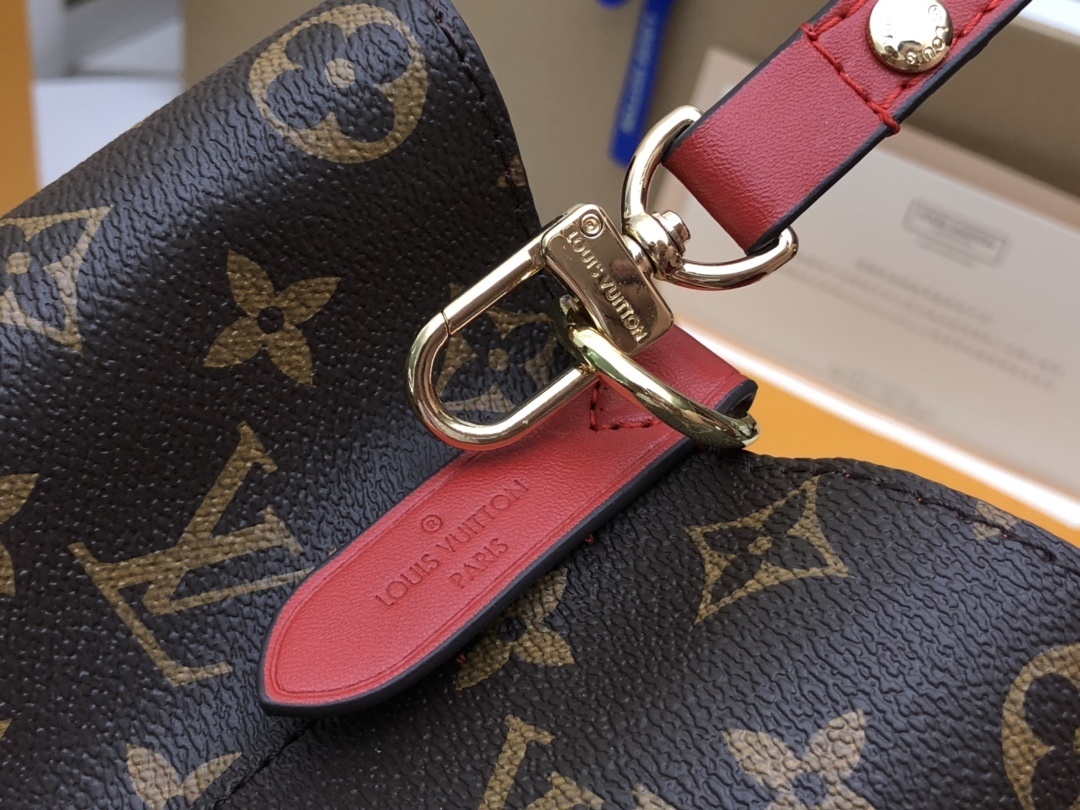 LV NEONOE BAG M44022C