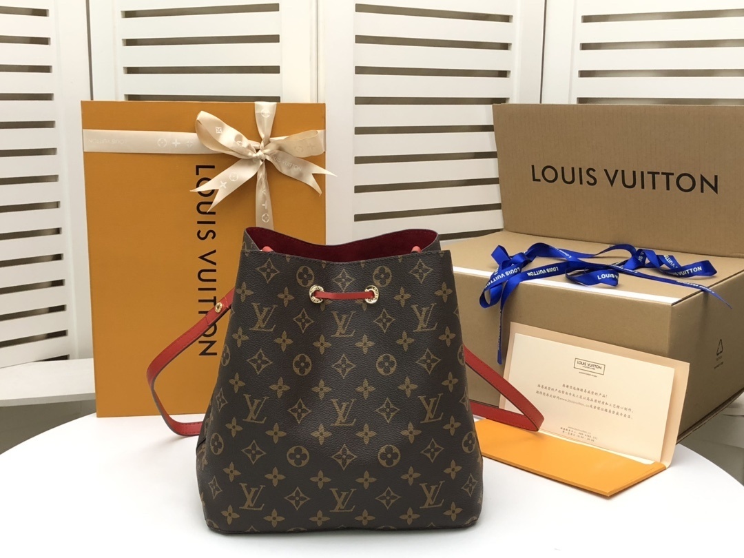 LV NEONOE BAG M44022C