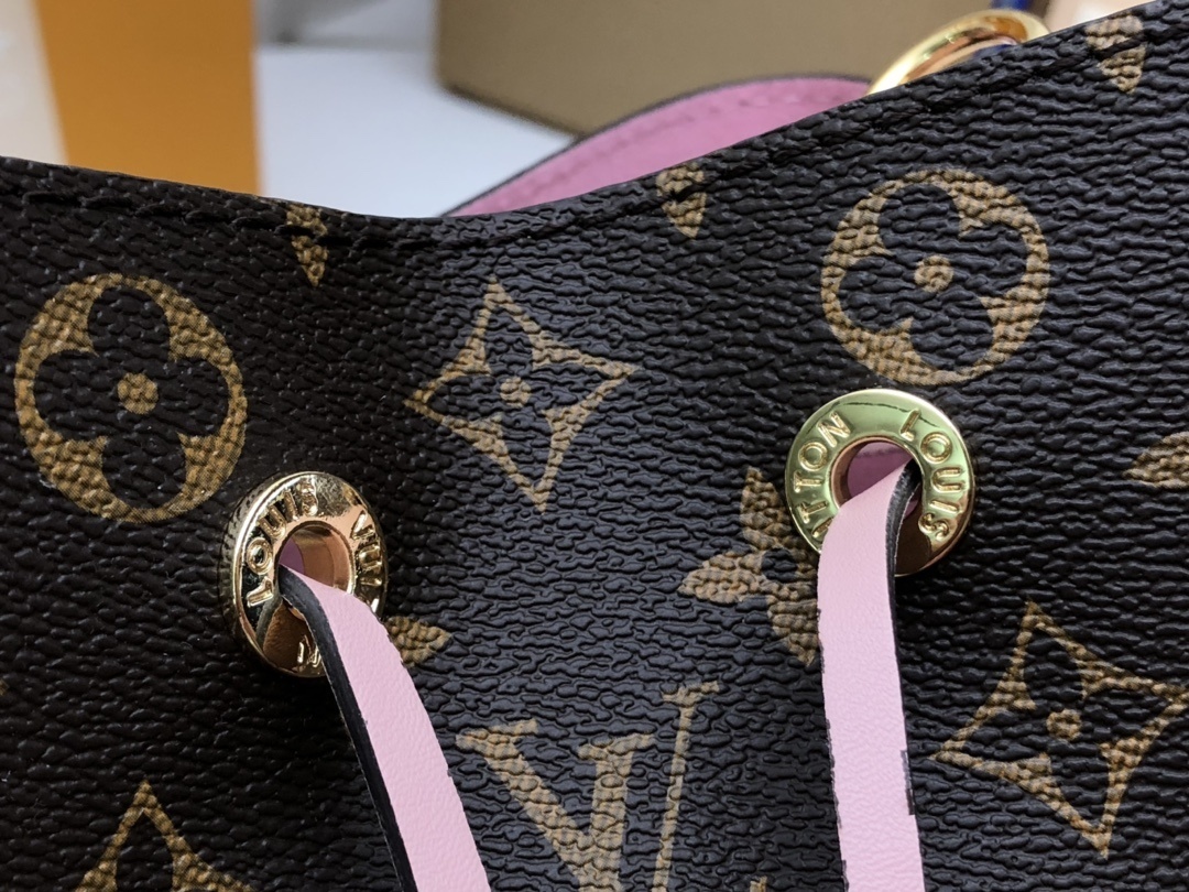 LV NEONOE BAG M44022C