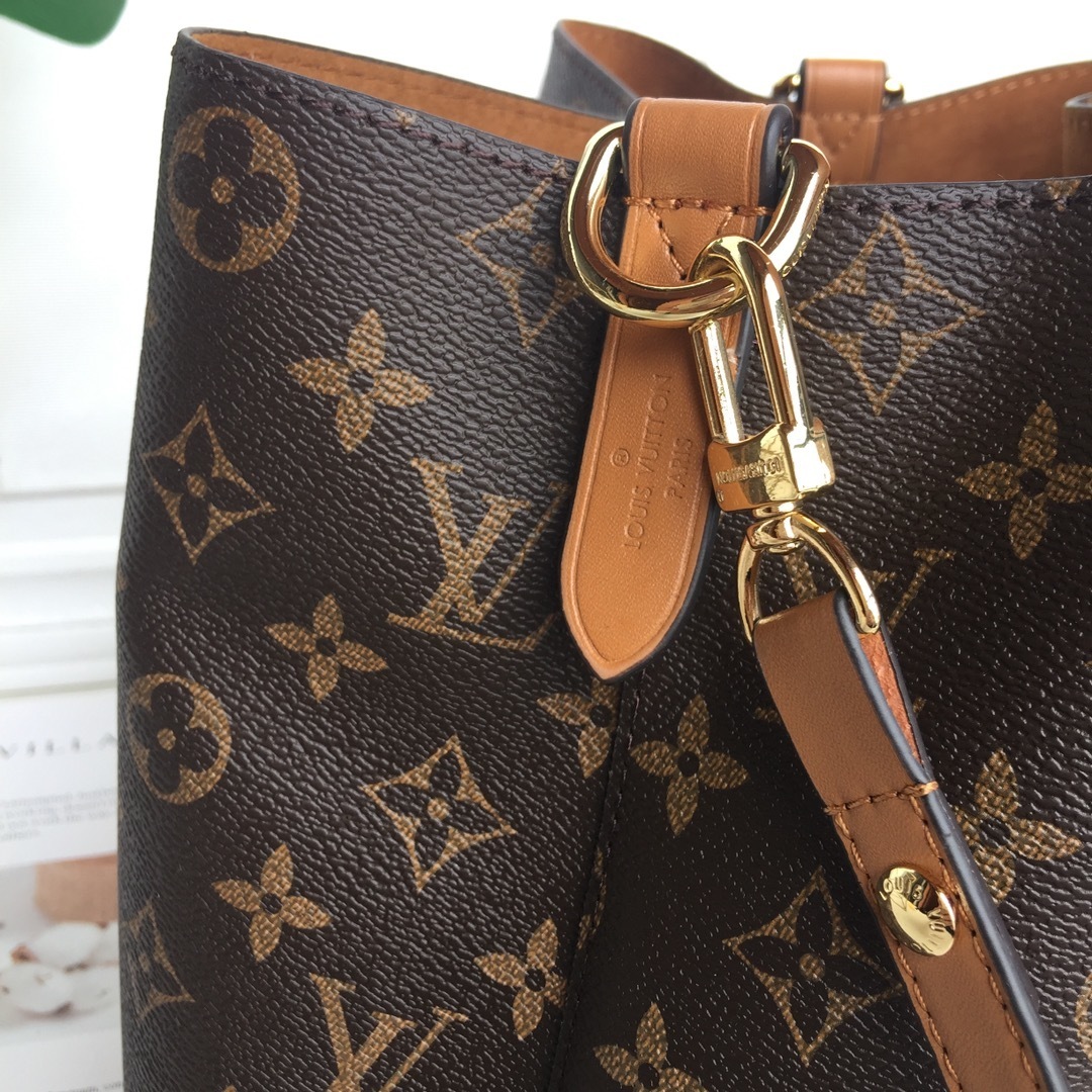 LV NEONOE BAG M44022C