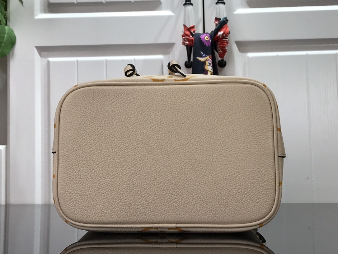 LV NEONOE BB M45716