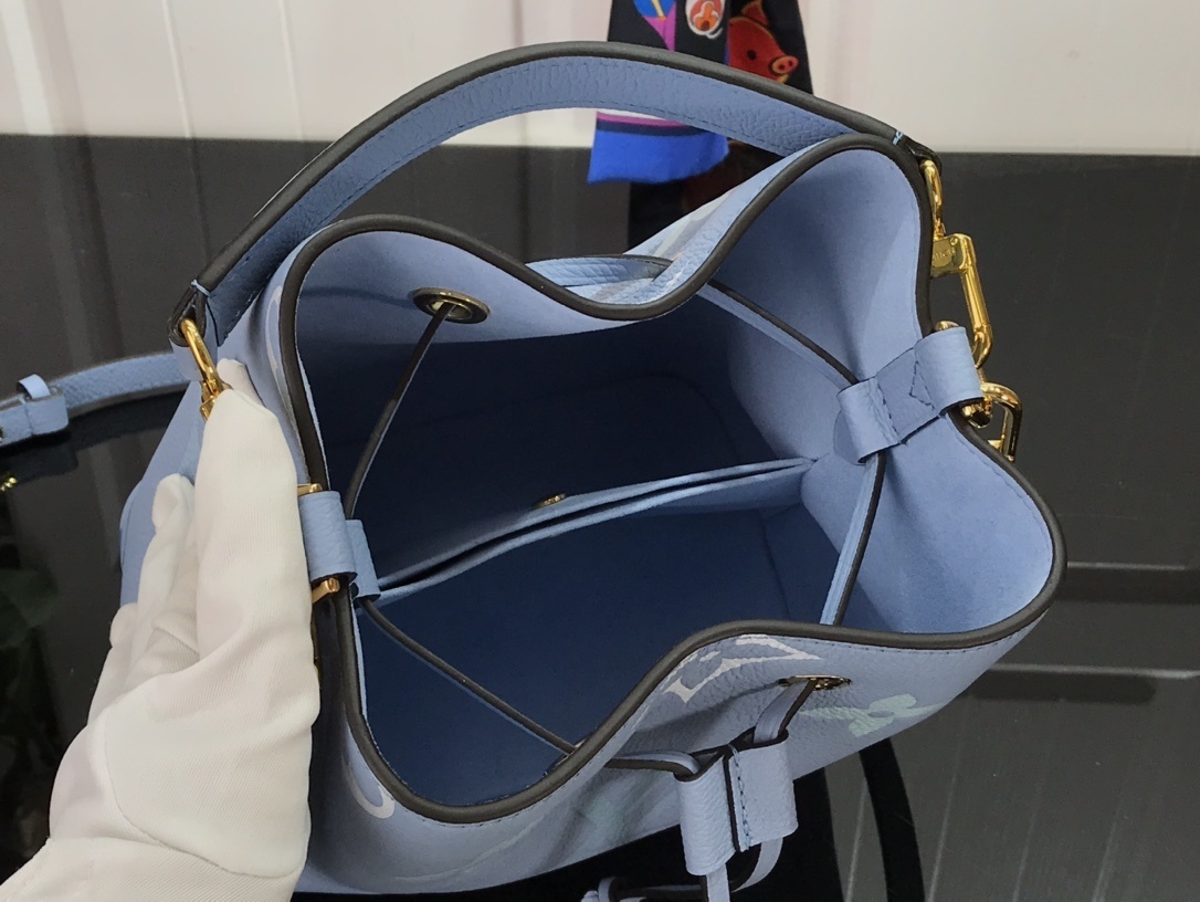 LV NEONOE BB M45716