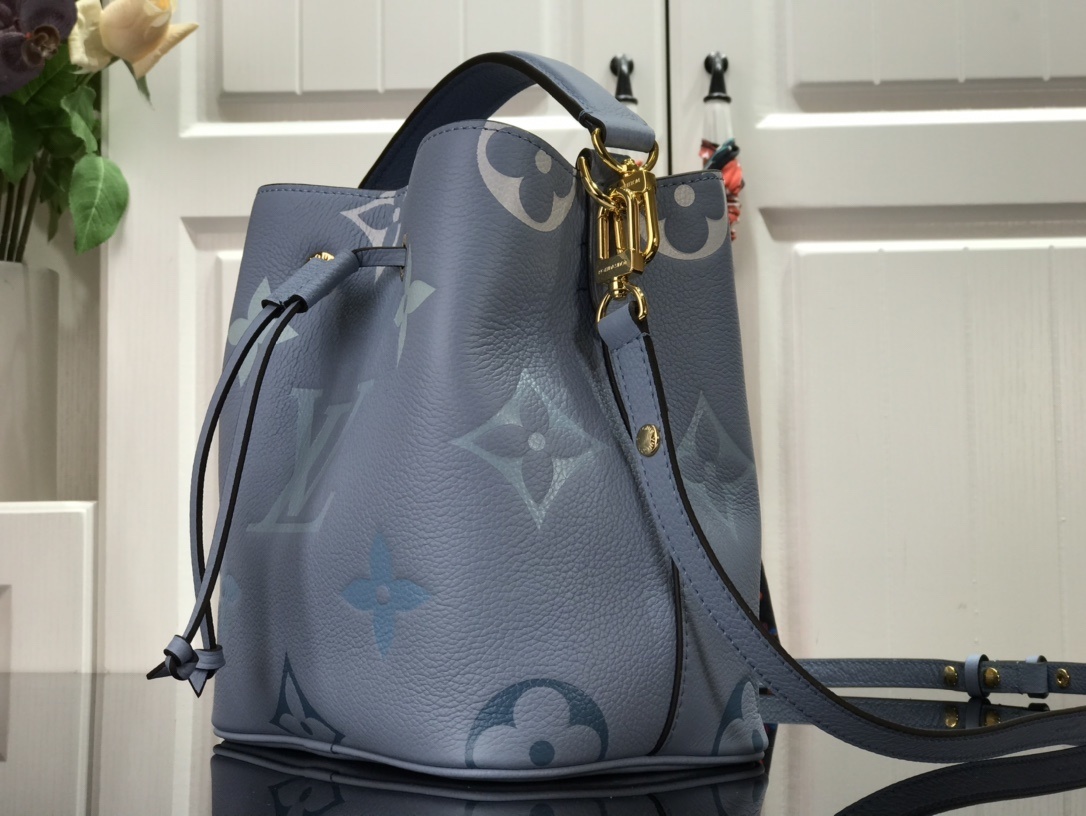 LV NEONOE BB M45716