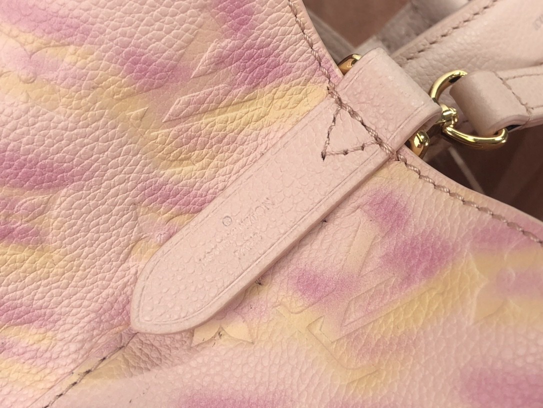 LV NEONOE BB M46174F