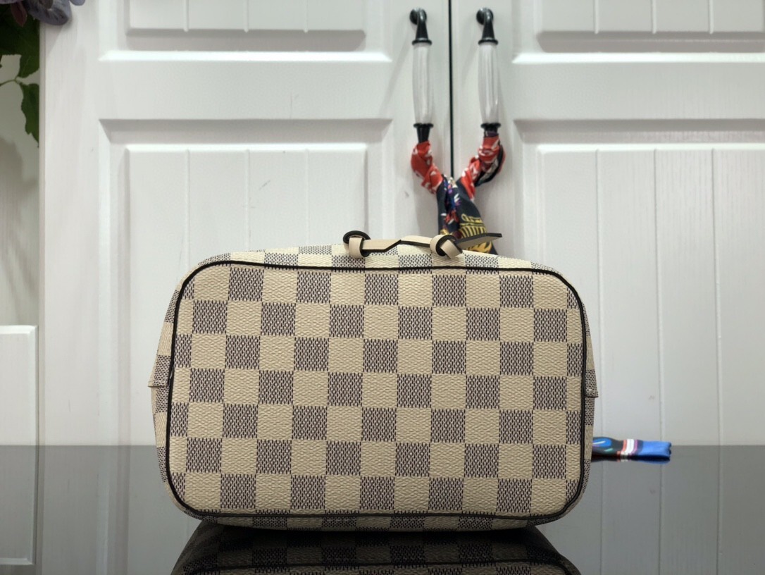 LV NEONOE BB N45292