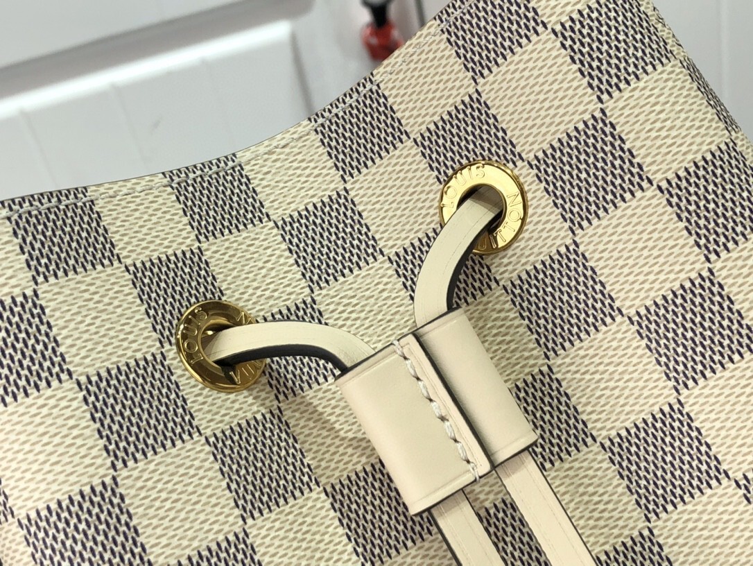 LV NEONOE BB N45292