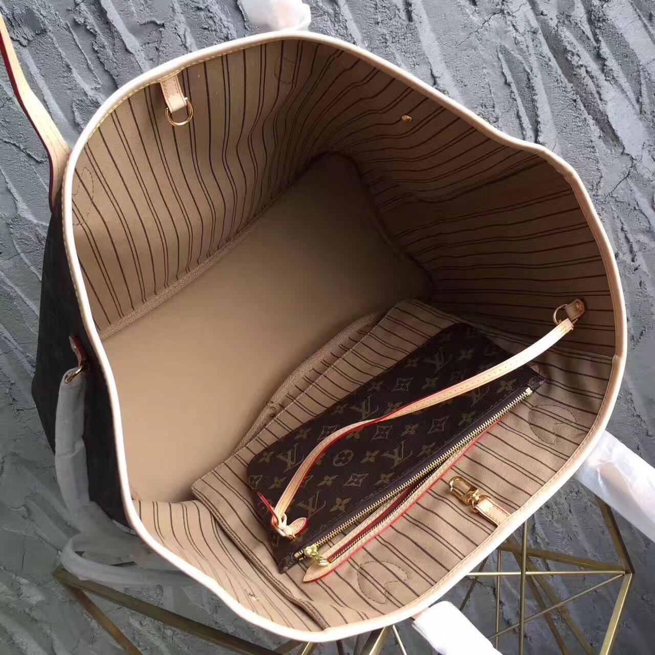 LV NEVERFULL GM M40990